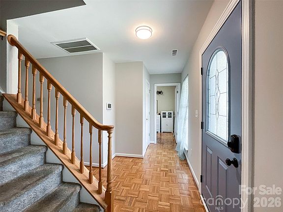 3rd image of 3601 Esther St