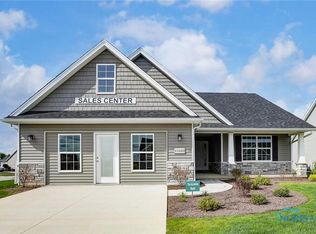 15100 Sugar Maple Dr, Perrysburg, OH 43551