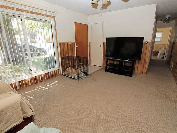 3rd image of 2208 Brady Ln