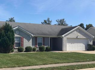 362 Clover Cove Dr, Shepherdsville, KY 40165