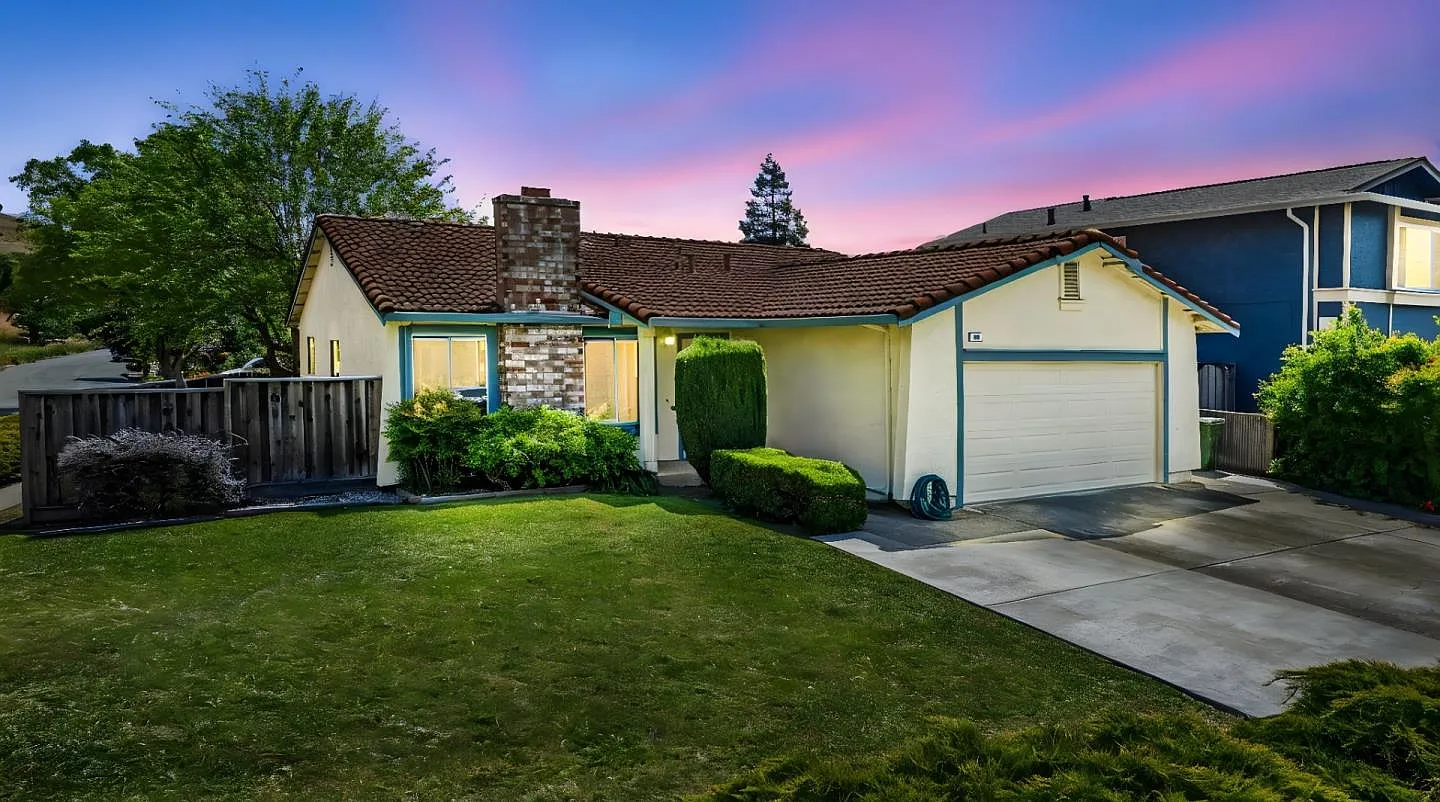 93 Barnes Ln photo 1