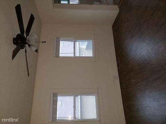 5th image of 318 Coronado Ave