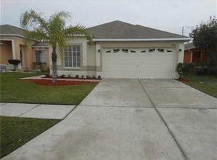 6820 Aramon Ct, Zephyrhills, FL 33545