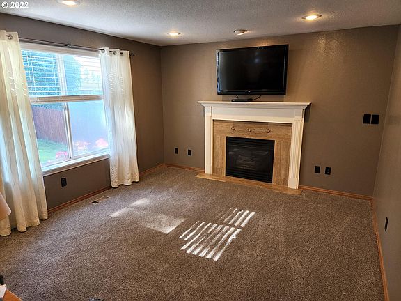 5th image of 9408 NE 27th Ave