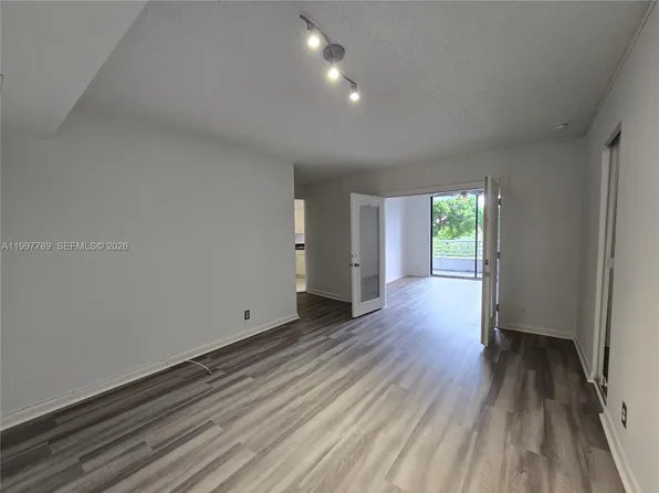 3300 NE 192nd St, Aventura, FL