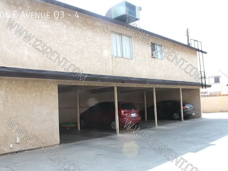 504 E Avenue Q3 #4 — Photo 21