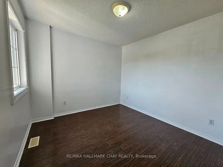 219 Wessenger Dr — Photo 28