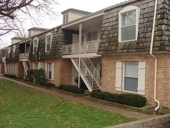 2nd image of 240 S Salisbury St #Ae52513af