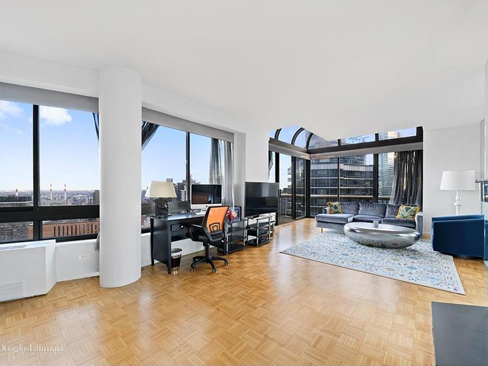 1st image of 167 E 61st St #Penthouse E