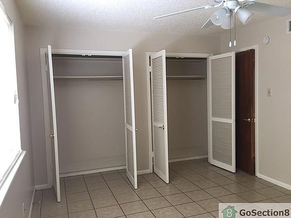 3rd image of 601 W Yandell Dr APT 33
