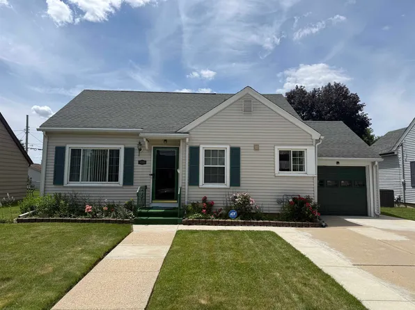 458 S Fremont St, Janesville, WI 53545