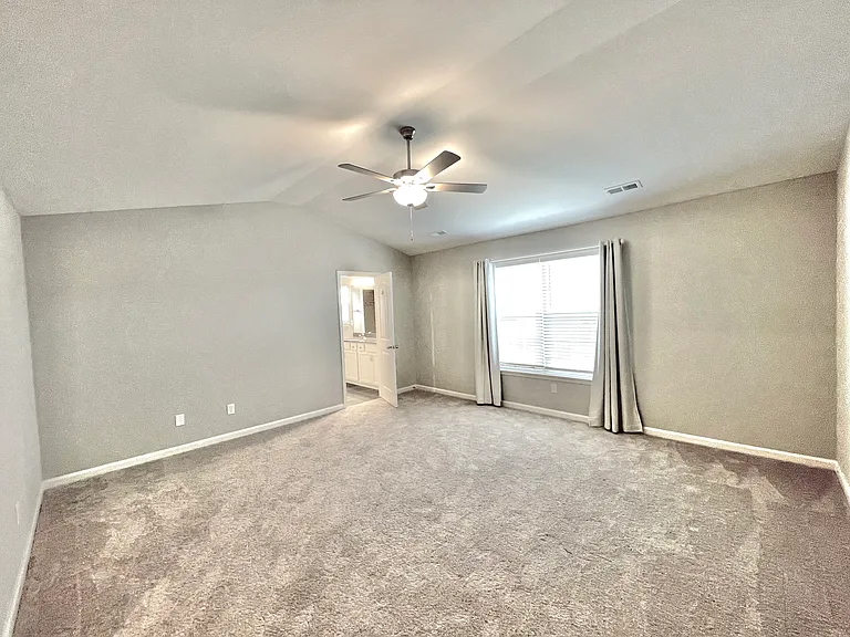 124 Travis Way — Photo 17