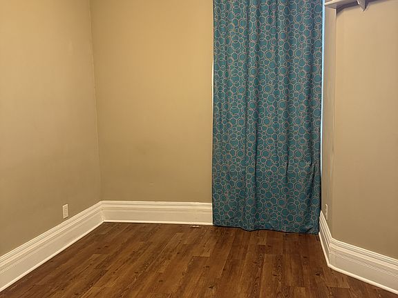 4th image of 110 W Monroe St #4