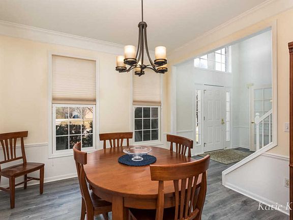 4th image of 4480 Woodcreek Dr SE