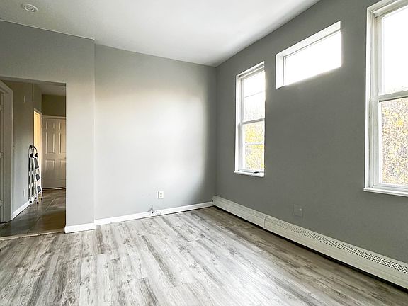 3rd image of 18 Ely St #2F