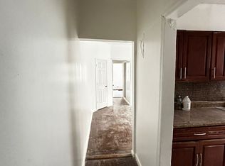 1725 E 172nd St, Bronx, NY 10472