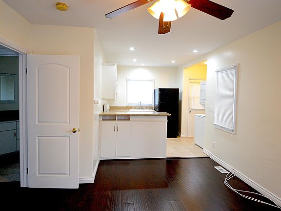 4th image of 754 Belmont Ave