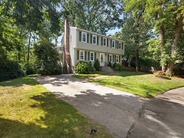 5 Crosby Cir, Framingham, MA 01701