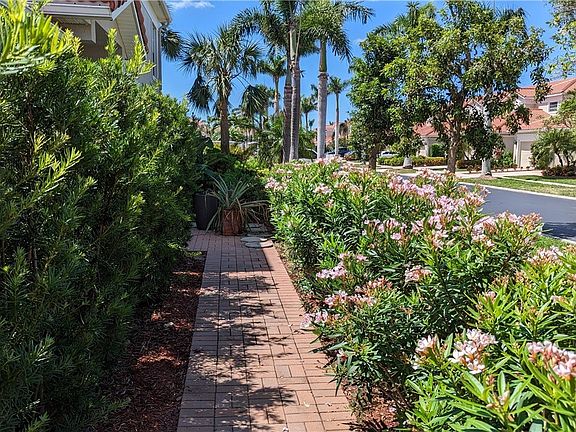 5th image of 9215 Belleza Way APT 204