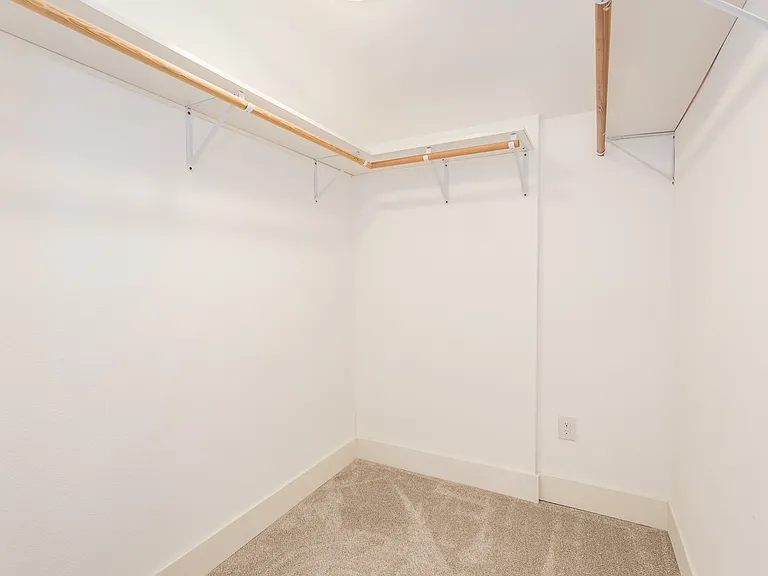 5262 Rosewood St — Photo 21