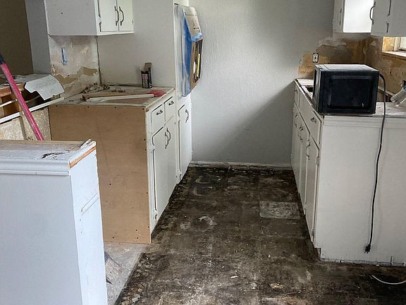 5th image of 7208 Meadowlark Ln