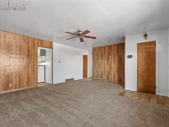 4th image of 1505 Evergreen Dr
