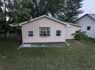 317 E Water St, Borden, IN 47106