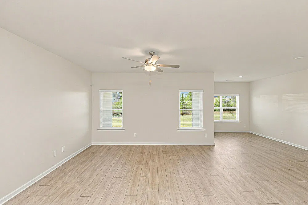 3 bed, 2.0 bath, 1863 sqft, $2,155 — Photo 4