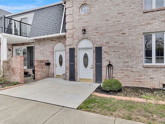 2nd image of 4585 Chestnut Ridge Rd APT 11