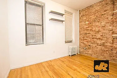 Rented by Jonis Realty