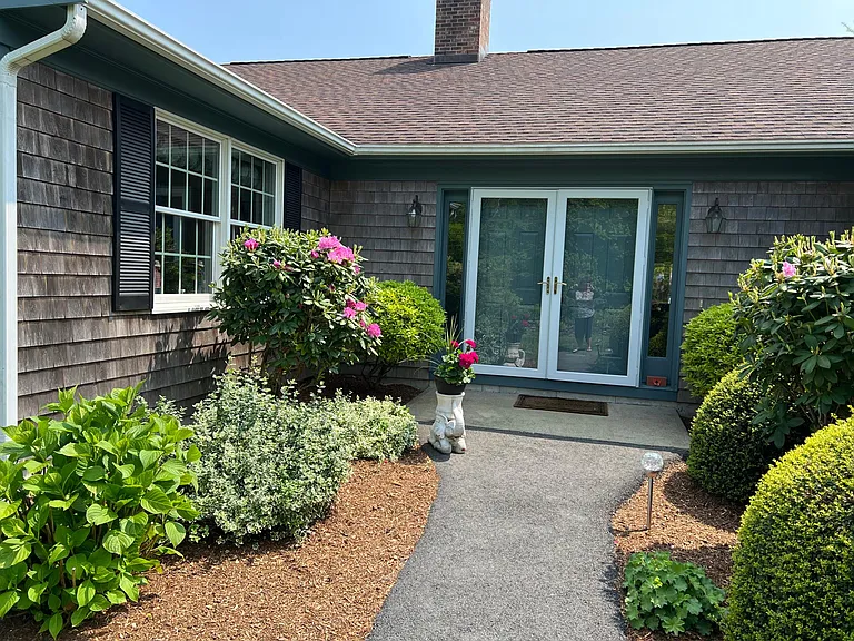 138 Oakland Farm Rd — Photo 8