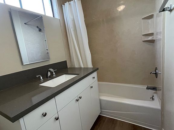 Unit 3 bathroom