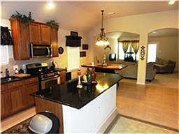 4th image of 7708 Lakeside Manor Ln