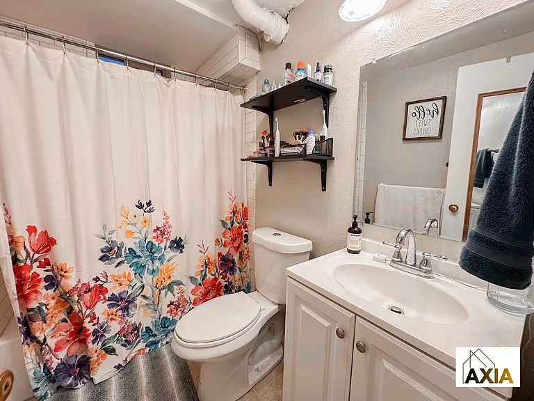 1472 S Gaylord St — Photo 10