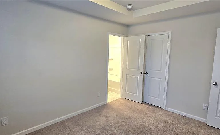 3608 Hidden Valley Cir — Photo 38