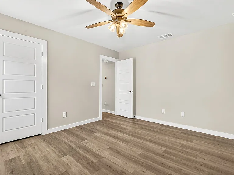 1606 N Dover Ave — Photo 22