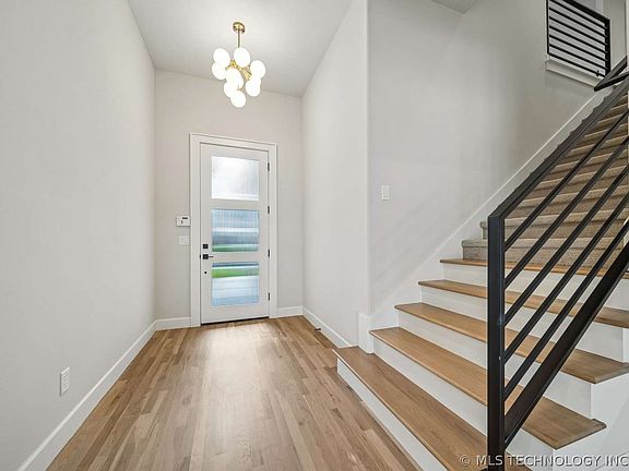 4th image of 14271 S Delaware Pl