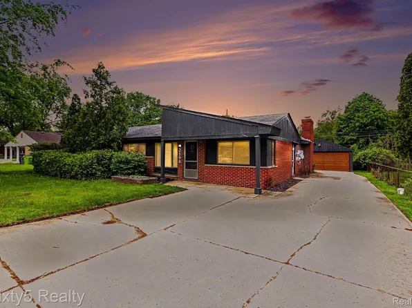2198 Saint Joseph St, West Bloomfield, MI 48324