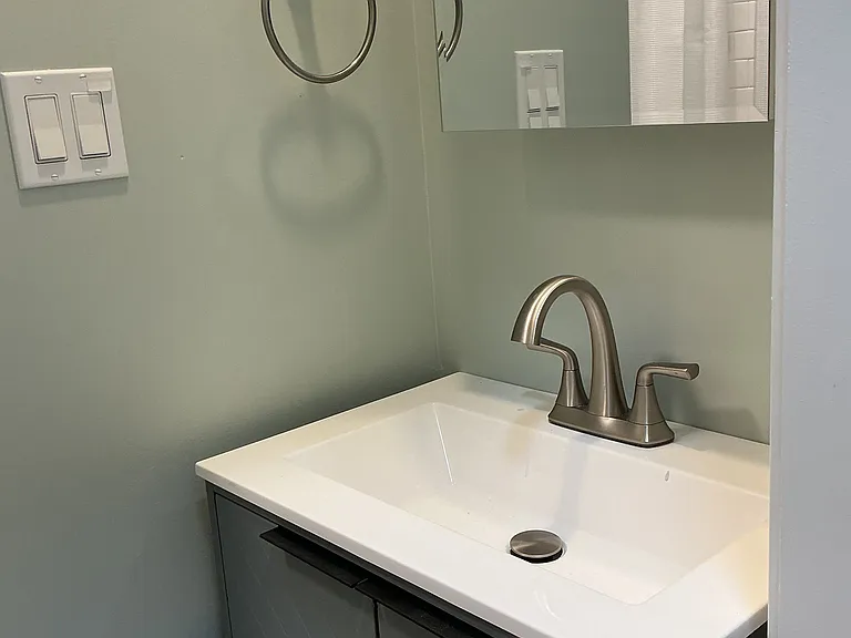 2146 W 21st St #1 — Photo 16