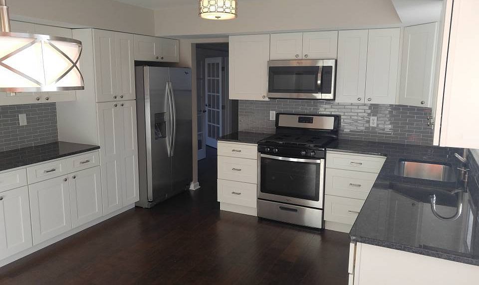 2nd image of 27 Twin Ponds Dr