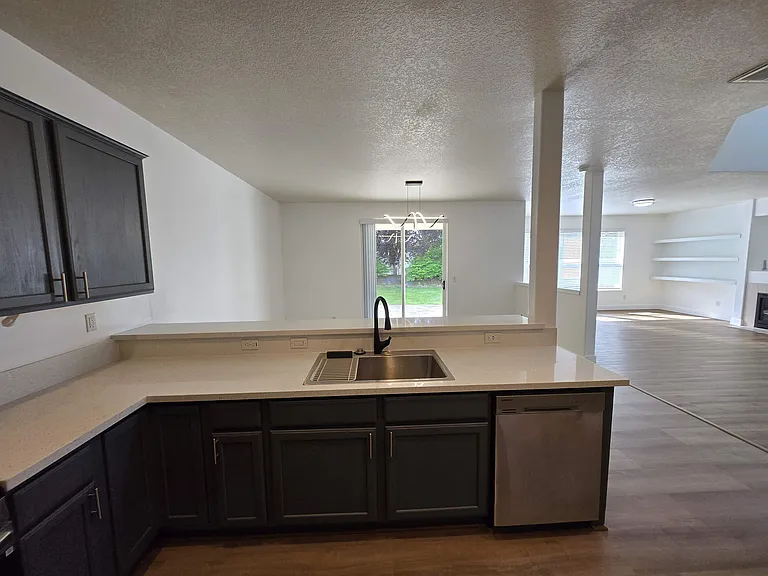 14571 SE Cherry Hill Ln — Photo 7