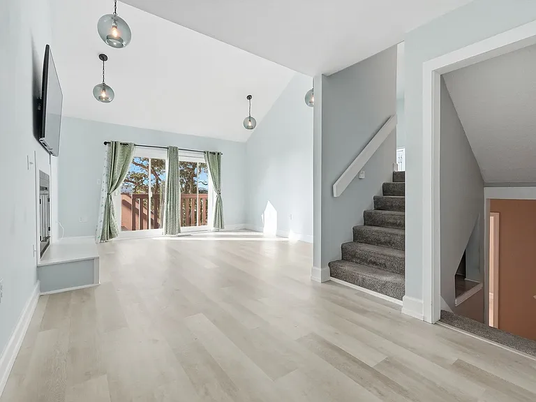 7 Marina Cove Dr — Photo 13