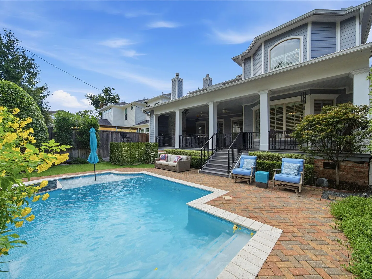 4 bed, 3.5 bath, 3884 sqft, $8,750 — Photo 4
