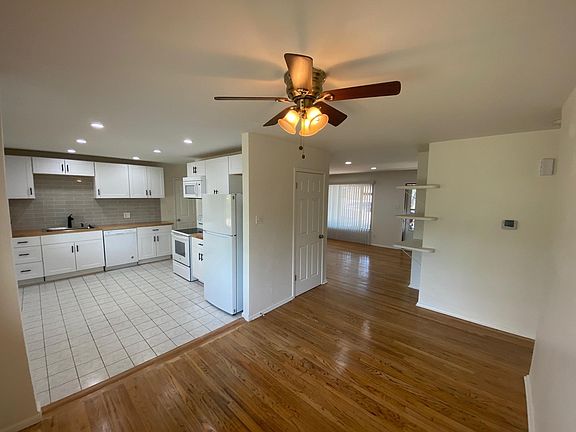 Dining/Kitchen