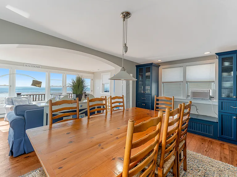 125 Long Beach Ave — Photo 9