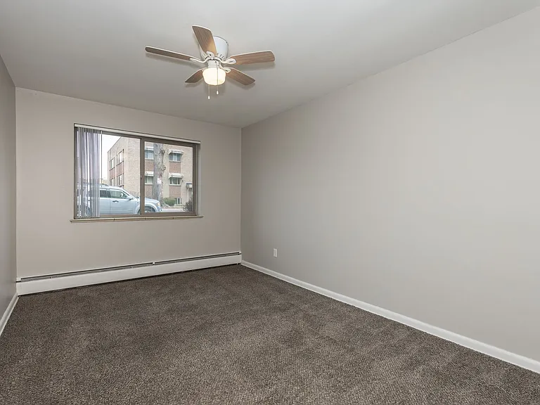 Jersey Apartments — Photo 22