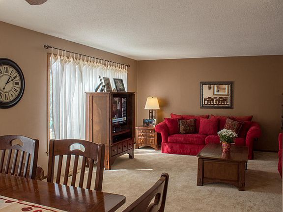 4th image of 3402 Cherry Lynn Dr