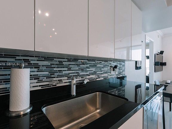 2nd image of 92 SW 3rd St APT 1512