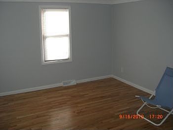 2nd image of 1121 Birchwood Ave