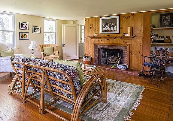 4th image of 39 W Dorsey Ln